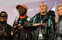 Les Black Eyed Peas sur le tapis rouge des American Music Awards.