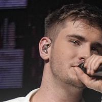 Julien absent de la tournée Star Academy