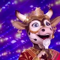 Mask Singer 2025 : l'identité de la Vache dévoilée par erreur, l'énorme fail de Camille Combal sur le plateau