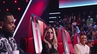"The Voice" : le ton monte entre Lara Fabian et Tayc