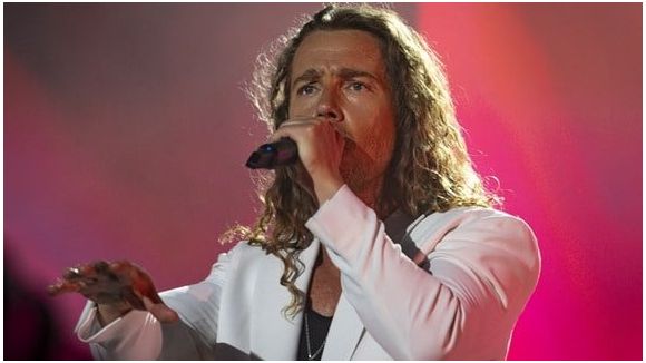 Julien Doré annule ses concerts aux États-Unis