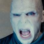 Harry Potter : qui pour jouer Voldemort dans la série  ? Ralph Fiennes, son interprète dans les films, a trouvé le candidat idéal... On valide à 100% !