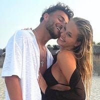 "Je l'aime du plus profond de mon coeur" : Simon Castaldi et Cassandra de nouveau en couple ? Il lui fait une tendre déclaration et affiche ses regrets