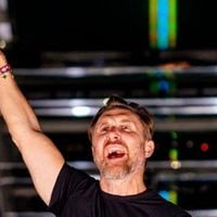 David Guetta aperçoit sa fille à Coachella : vidéo !