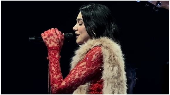 Dua Lipa reprend "Sensualité" d'Axelle Red