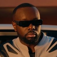 Gims : "Appelle ta copine", son tube de l'été !