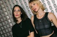 Angèle et Amelie Lens s'associent pour l'explosif Run
