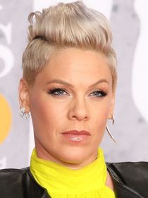 "On me dépeint comme la méchante" : en pleine tourmente, Pink clarifie ses propos sur Macklemore