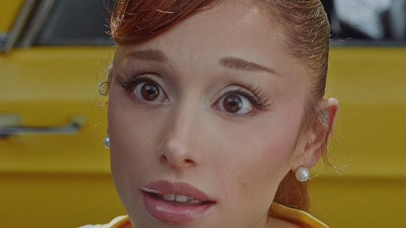 Ariana Grande : son clip "Petal"