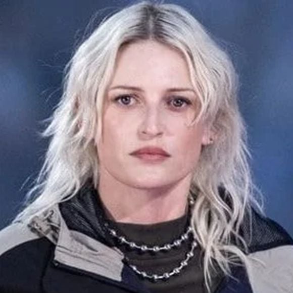 "Je ne cherche jamais à imiter sa voix" : Emily Armstrong choisie pour remplacer Chester dans Linkin Park ? La chanteuse se livre sur ce rôle très difficile