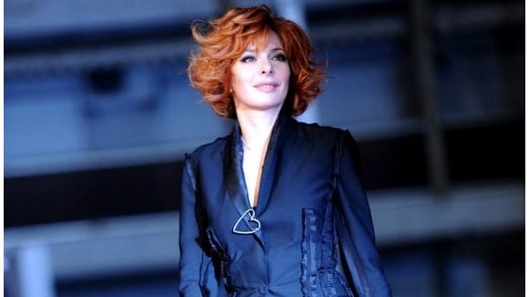 Mylène Farmer sur scène avec Line Renaud ?