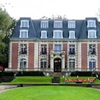 "On fait rentrer cette minorité..." : cet ancien professeur de la Star Academy fait polémique avec des propos problématiques