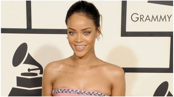 Rihanna : "American Oxygen" le 17 mars