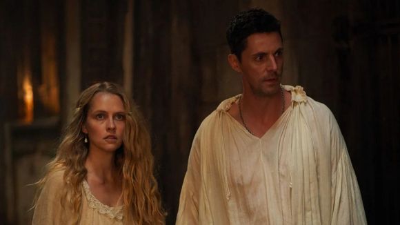 Cette série vient de débarquer sur Netflix et cartonne... mais elle n'aura pas de suite ! Son actrice est pourtant partante