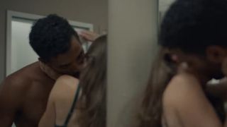 C'est la série la plus chaude de 2025, son tournage était-il difficile pour les acteurs ? "Lorsqu'on nous demande de nous déshabiller..."