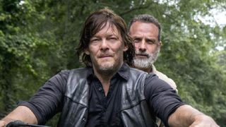 Seuls les vrais fans le savent : le début de The Walking Dead est le même que celui d'un célèbre film de zombies, mais le créateur s'en fiche