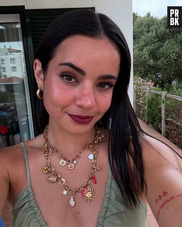 Lola Dumenil confirme qu'elle n'est pas en couple avec Michou