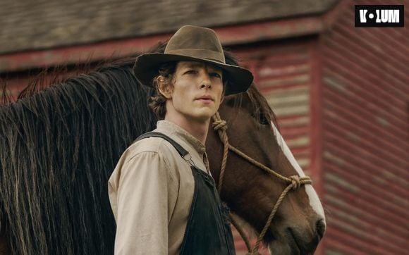 Mike Faist dans À l'est d'Eden sur Netflix