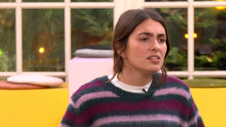 Star Academy 2025 : avant le prime, Ema victime de cyberharcèlement de la part des fans, "Une haine injustifiée n’est pas acceptable"