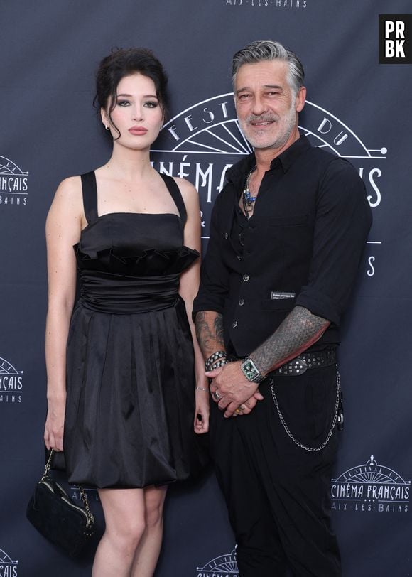 Exclusif - Catherine Davydzenka et son compagnon Stéphane Blancafort - Photocall au festival du cinéma français & gastronomie à Aix-les-Bains le 3 juin 2025

© Denis Guignebourg / Bestimage