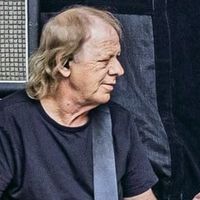 AC/DC : le guitariste hospitalisé en pleine tournée