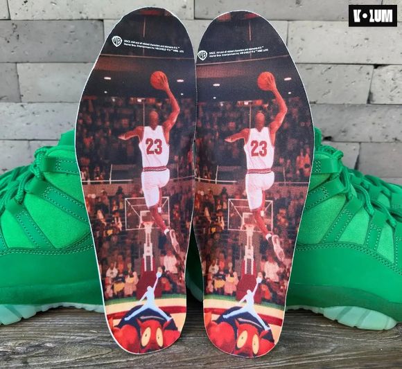 Air Jordan 11 Retro Green Screen Monstars