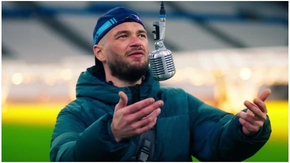 Jul au Vélodrome pour "J'ai pris le mic"