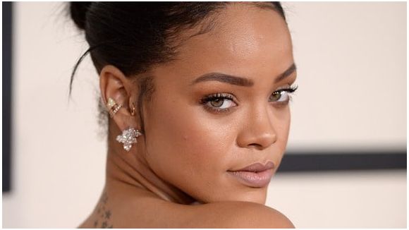 Rihanna dévoile le single "Towards the Sun"