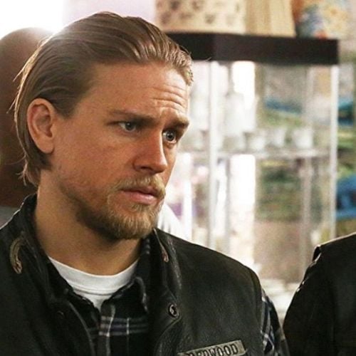"Il a ma bénédiction" : le casting de Sons of Anarchy réuni 10 ans après par Charlie Hunnam dans un projet inattendu