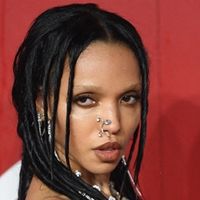 FKA Twigs en colère : sa pub bannie