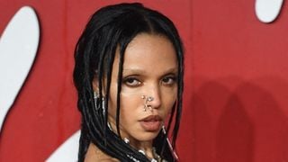 FKA Twigs en colère : sa pub bannie