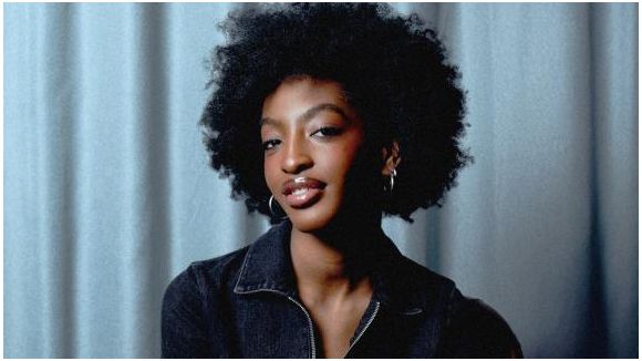 Ebony : une nouvelle version de son single !