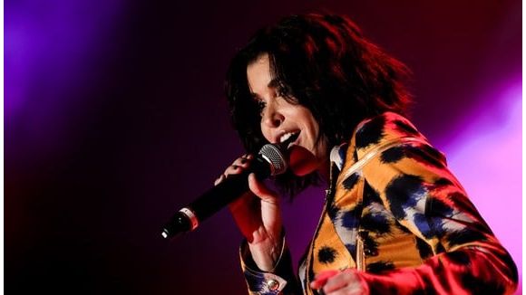 Jenifer : son nouveau single "Poupée de cire..."