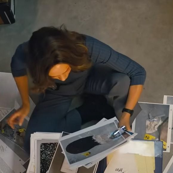 Si vous avez aimé Les dossiers oubliés sur Netflix, cette nouvelle série policière va vous en mettre plein les yeux