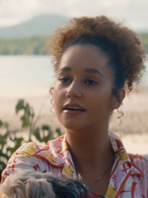 "Sans surprise elle joue mal" : Léna Situations au casting d'un film d'horreur introuvable en France, les internautes se moquent déjà