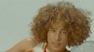 Masséo dévoile son premier clip langoureux
