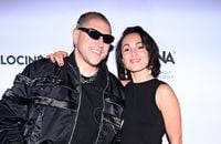 Mosimann et Barbara Pravi sur le photocall de la Akili Mirari Opening Party à Cannes.