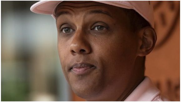 Stromae : une reprise par IA de "Papaoutai" cartonne