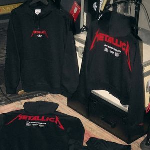 La capsule Metallica x Adidas