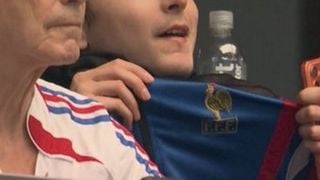 Durant France vs Espagne à la Coupe du Monde 2026, Timothée Chalamet affole les fans avec son incroyable veste rétro des Bleus