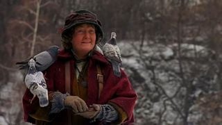 Maman, j'ai raté l'avion 2 : la vraie histoire de l'actrice qui joue la Dame aux pigeons va vous briser le coeur, "Je n'ai personne vers qui me tourner..."