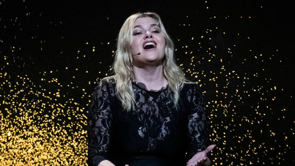 Louane désavantagée à l'Eurovision avec sa chanson Maman ? La chanteuse balance
