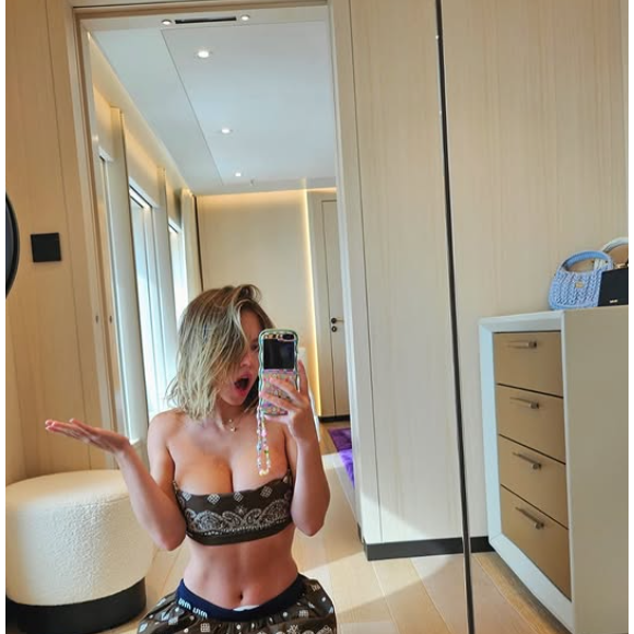 Toujours plus de selfies avec Sydney Sweeney