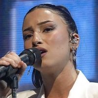 Lénie balance sur la tournée "Star Academy"