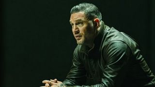 Viré après 2 saisons à cause de son comportement ? L'avenir de Tom Hardy dans MobLand enfin fixé