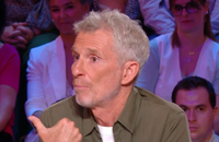 Denis Brogniart parle des coulisses de Koh-Lanta dans Quelle époque sur France 2