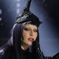 Lady Gaga fait une déclaration à son compagnon en plein show