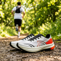 Lidl révolutionne la course à pied avec la CRIVIT CarbonLite 1.0, une paire de chaussures qui fait trembler Nike, Adidas et ASICS