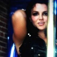 Britney Spears : 1ère version du clip "Gimme More"