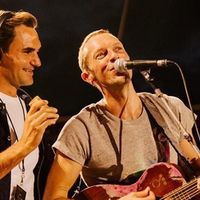 Quand Roger Federer rejoint Coldplay sur scène